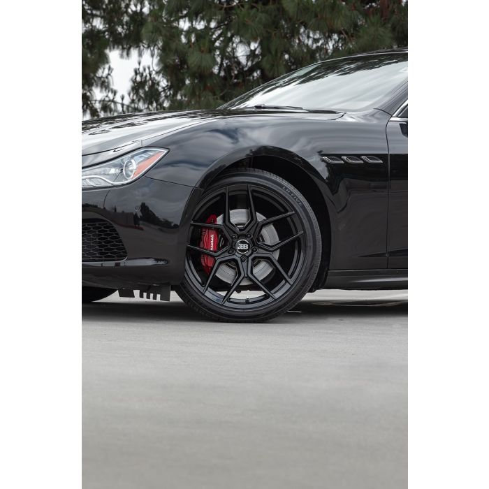 BBB H130 Z05 18x8 Full Gloss Black 5x114.3 +42mm 72.6mm